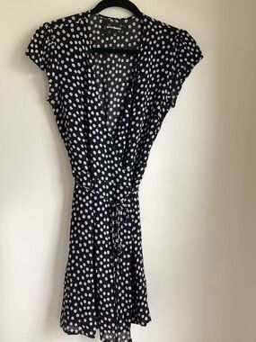 Reformation Dawn Daisy Floral Wrap Mini Dress Small Black White Tie Waist Summer